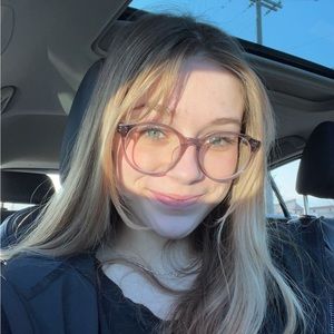 Meet your Posher, Avrey